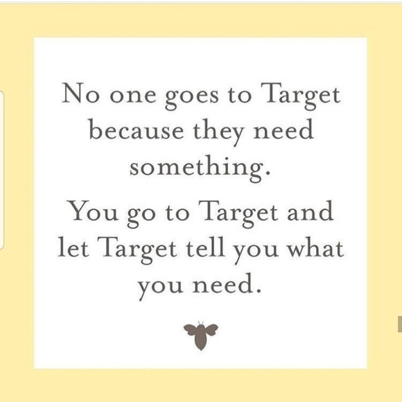 Meet your Posher, Adriana 💞Ambassador 💞 - Picture 3 of 6